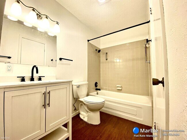 Building Photo - 3 br, 1 bath House - 7309 Meadowbrook Dr