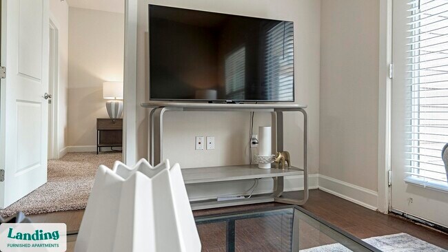 Building Photo - 2745 Westpointe Dr