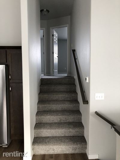 Foto del edificio - 3 br, 2 bath Townhome - 2122 Allison Ln