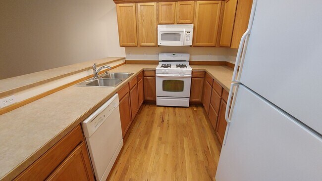 Building Photo - 13601 Division St