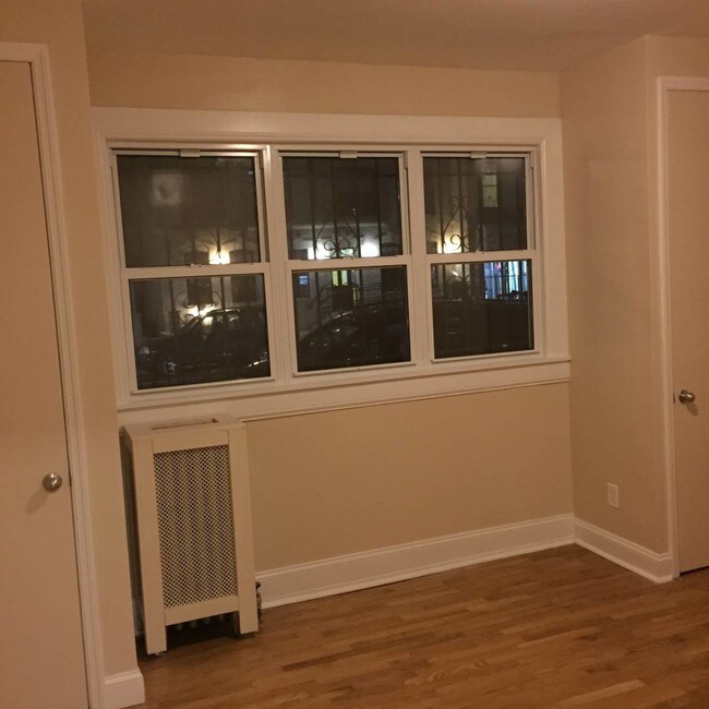 Foto del edificio - 1202 Rogers Ave