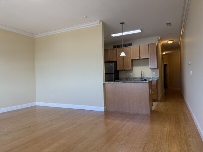 Foto del edificio - 6414 Wise Ave