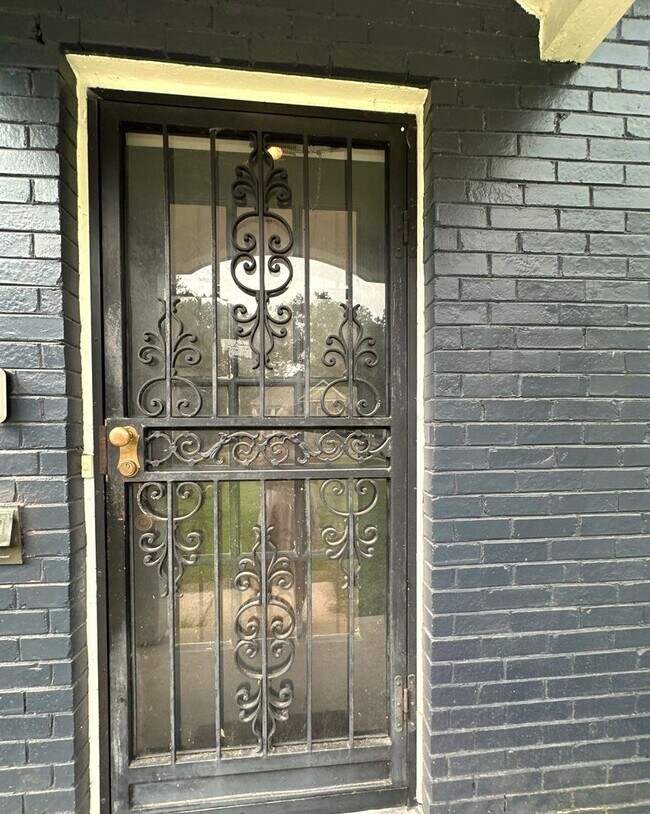 Photo - 1947 Felix Ave House