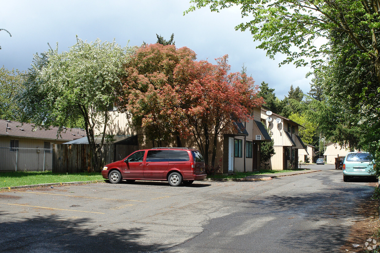 Building Photo - Camelia Apartments