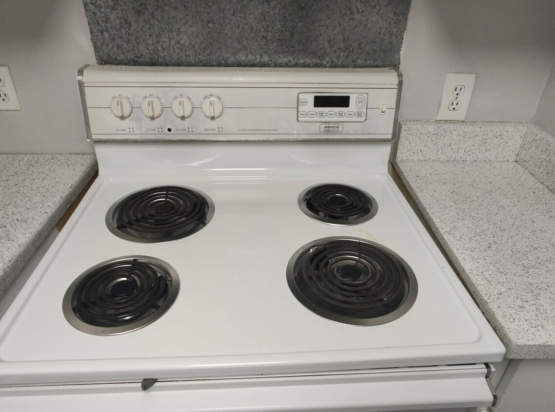 Foto principal - 9995 E Harvard Ave