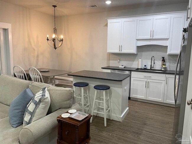 Building Photo - 226 Junction Ave