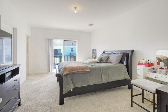 Foto del edificio - 826 SE 17th St