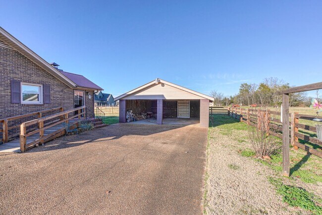 Foto del edificio - 476 Crescent Rd