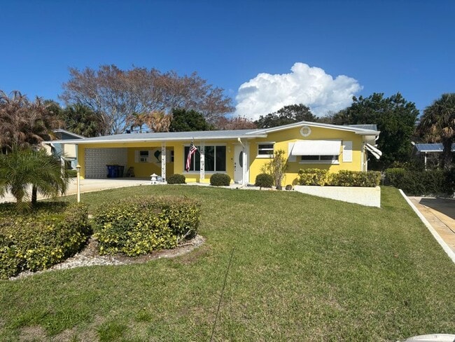 Building Photo - 3393 NE Sandra Dr
