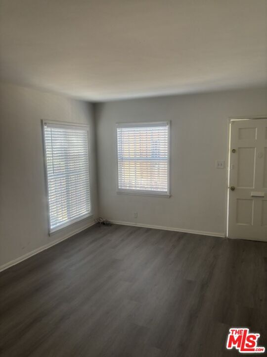 Foto del edificio - 2183 W 27th St
