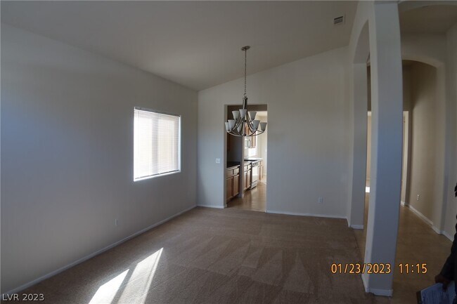 Foto del edificio - 2921 Mastercraft Ave