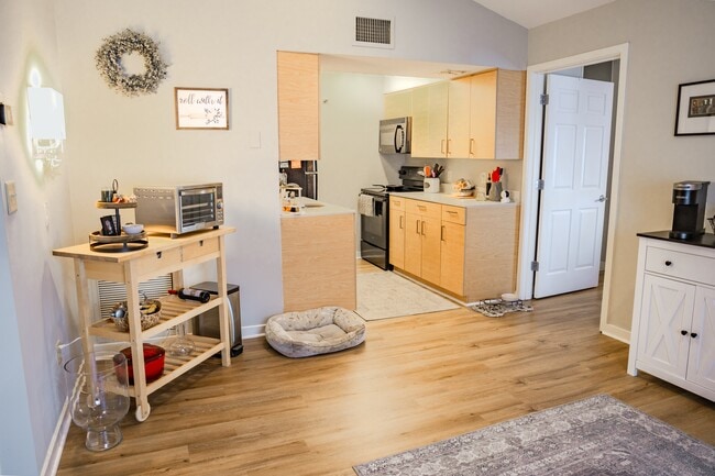 Building Photo - The Haven at Craigshire