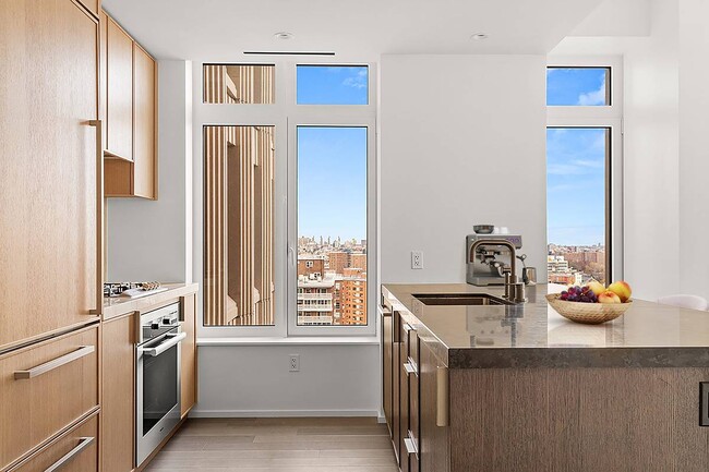 Foto del edificio - 543 W 122nd St