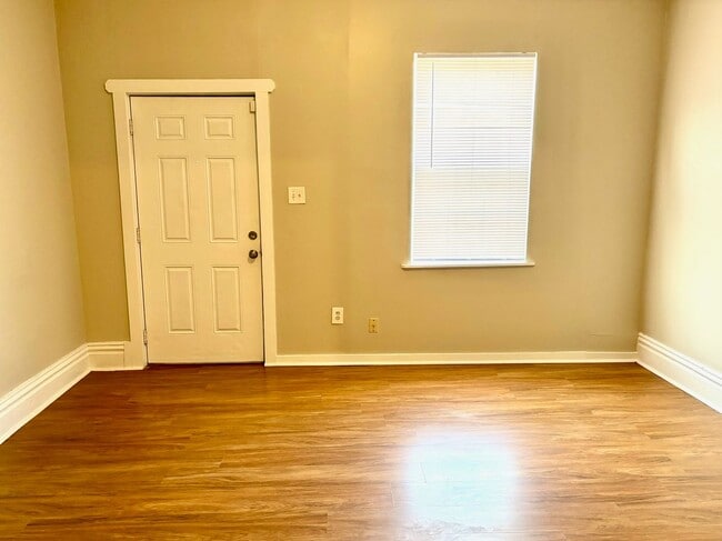 Foto del edificio - Spacious 4 bedroom in Portland-Section 8 Accepted **1/2 off first months rent**
