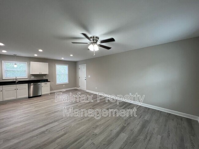 Foto del edificio - 2305 Owen St