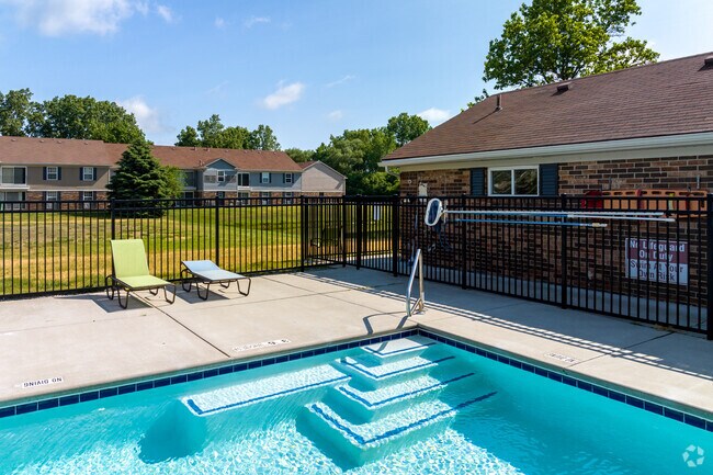 Piscina - South Grove Apartments