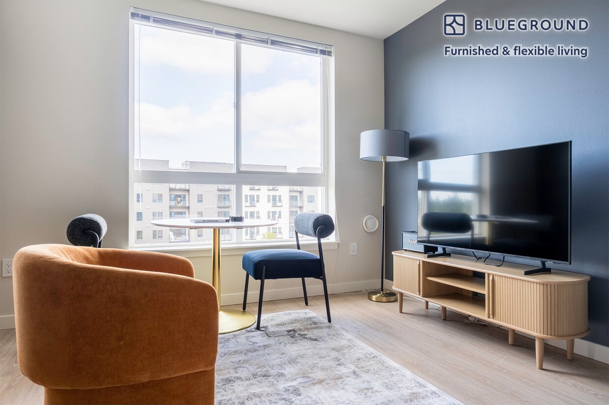 Foto principal - 18004 Midvale Ave N