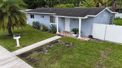 Building Photo - 11805 SW 169th St