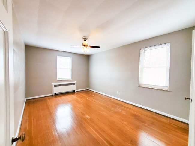 Foto del edificio - Parkway Manor Apartments