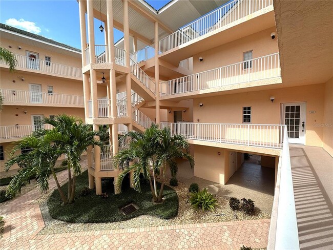 Foto del edificio - 1704 Gondola Park Dr