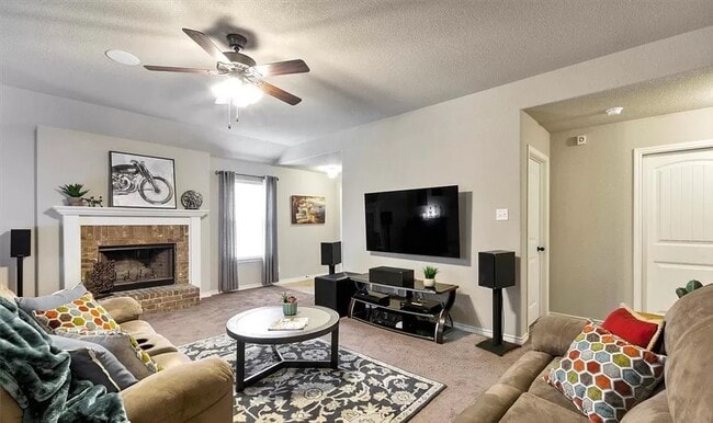 Building Photo - 5847 Hopkins Dr