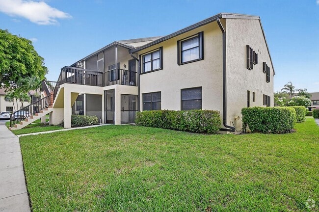 Building Photo - 4707 Lucerne Lakes Blvd E