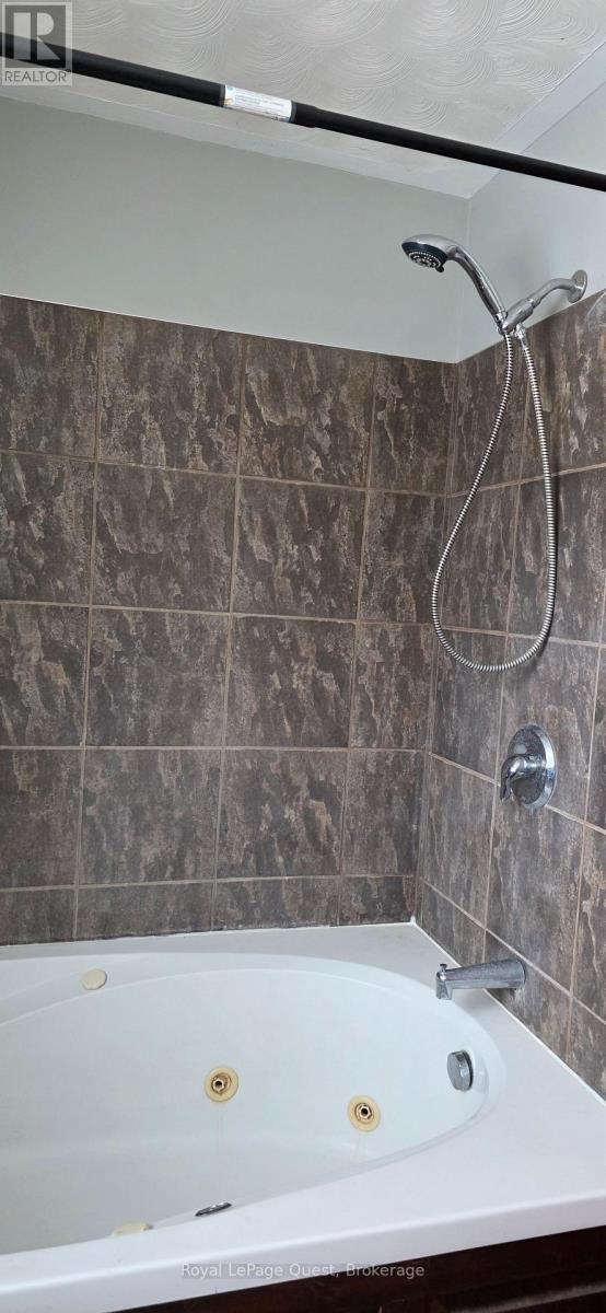 Building Photo - 9 Conder Dr