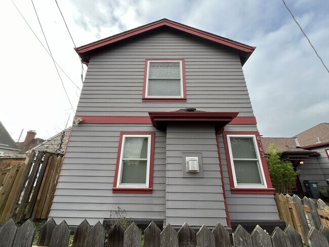 Building Photo - ASK2344
