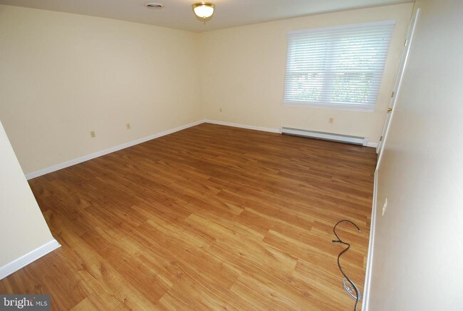 Building Photo - 26309 Howard Chapel Dr
