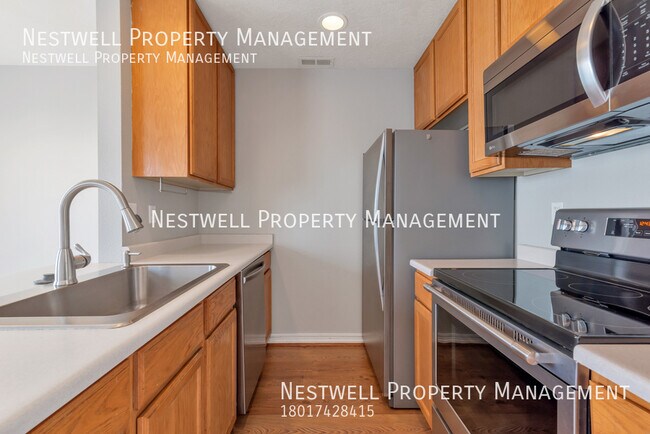 Foto del edificio - Great 3-bed Townhome in West Valley City