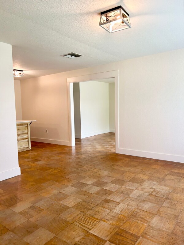 Photo - 1422 Hearthstone Dr House