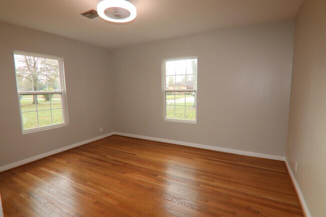 Building Photo - 3120 Timberwood Ln