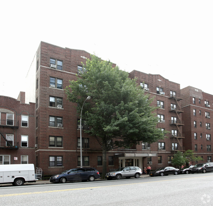 Foto principal - 2065 Ocean Ave