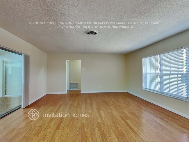 Foto del edificio - 4480 NW 43rd Ct
