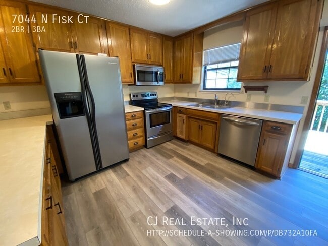 Building Photo - 7044 N Fisk Ct