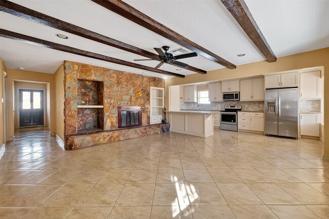 Foto del edificio - 6231 S Briar Knoll Dr