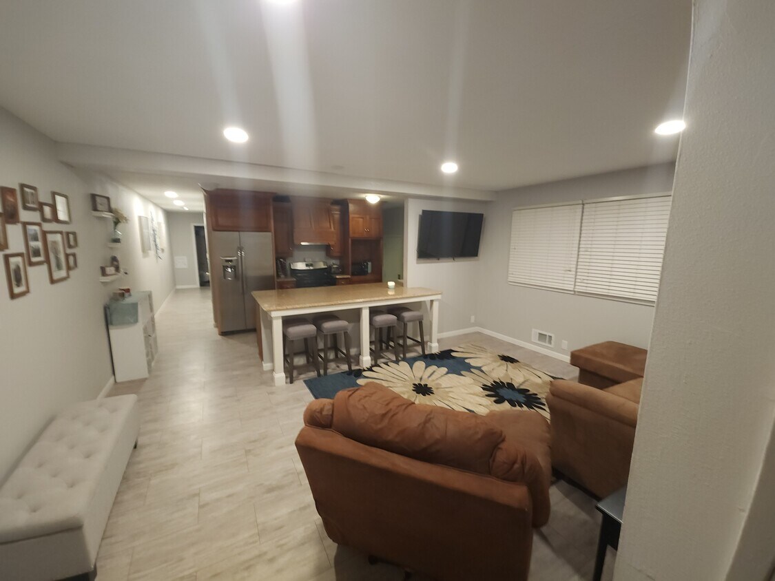 Foto principal - 256 22nd Ave S