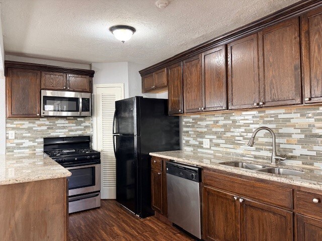 Foto del edificio - 1815 Ruth St