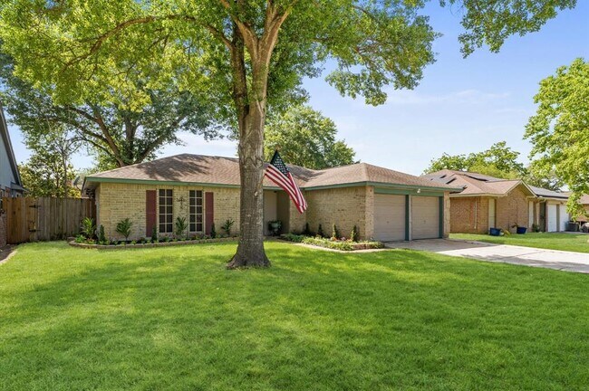 Building Photo - 11227 Verlaine Dr