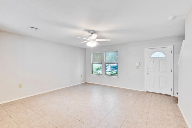 Building Photo - 7028 Doyal Dr