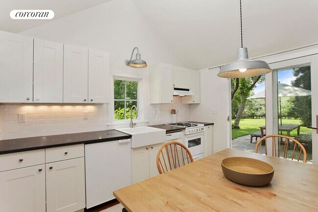 Foto del edificio - 35 Oak Ln