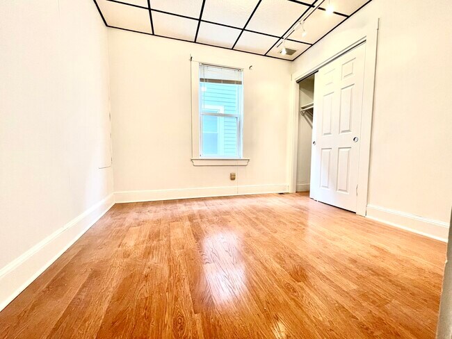 Foto del edificio - 17 Malvern Ave