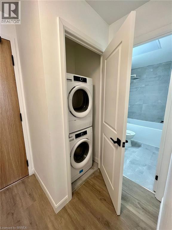 Building Photo - 7 Erie Ave