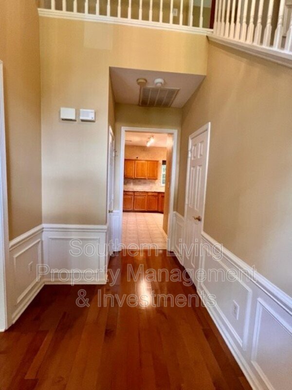 Foto del edificio - 2812 Redfield Dr