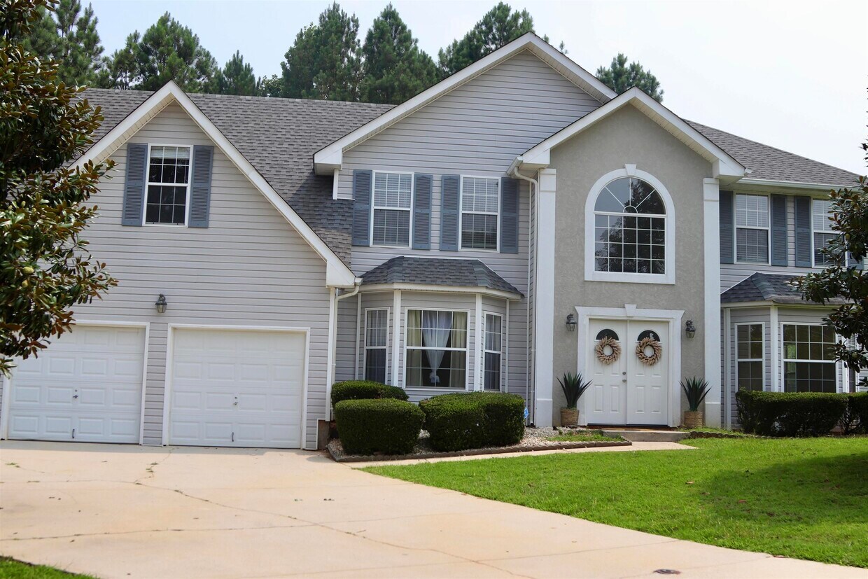 5006 Galahad Ct, Ellenwood, GA 30294 House Rental in Ellenwood, GA