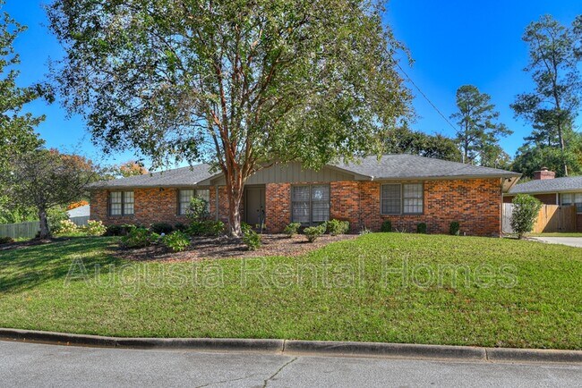 Foto del edificio - 3137 Edinburgh Dr