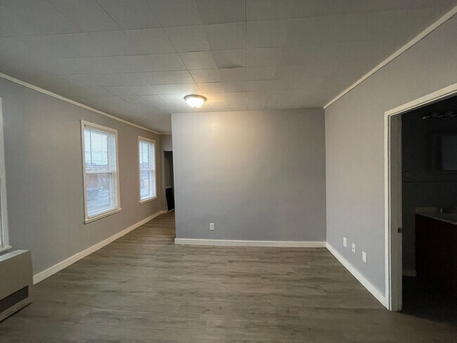 Foto del edificio - Third floor, 2 bedroom, 1 Bath in Manchest...