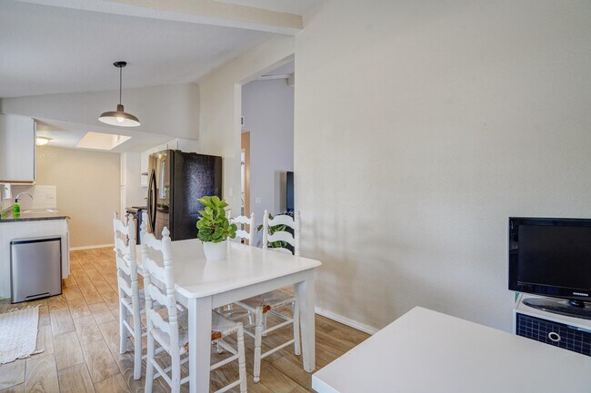 Foto del edificio - 2229 Seagull Dr