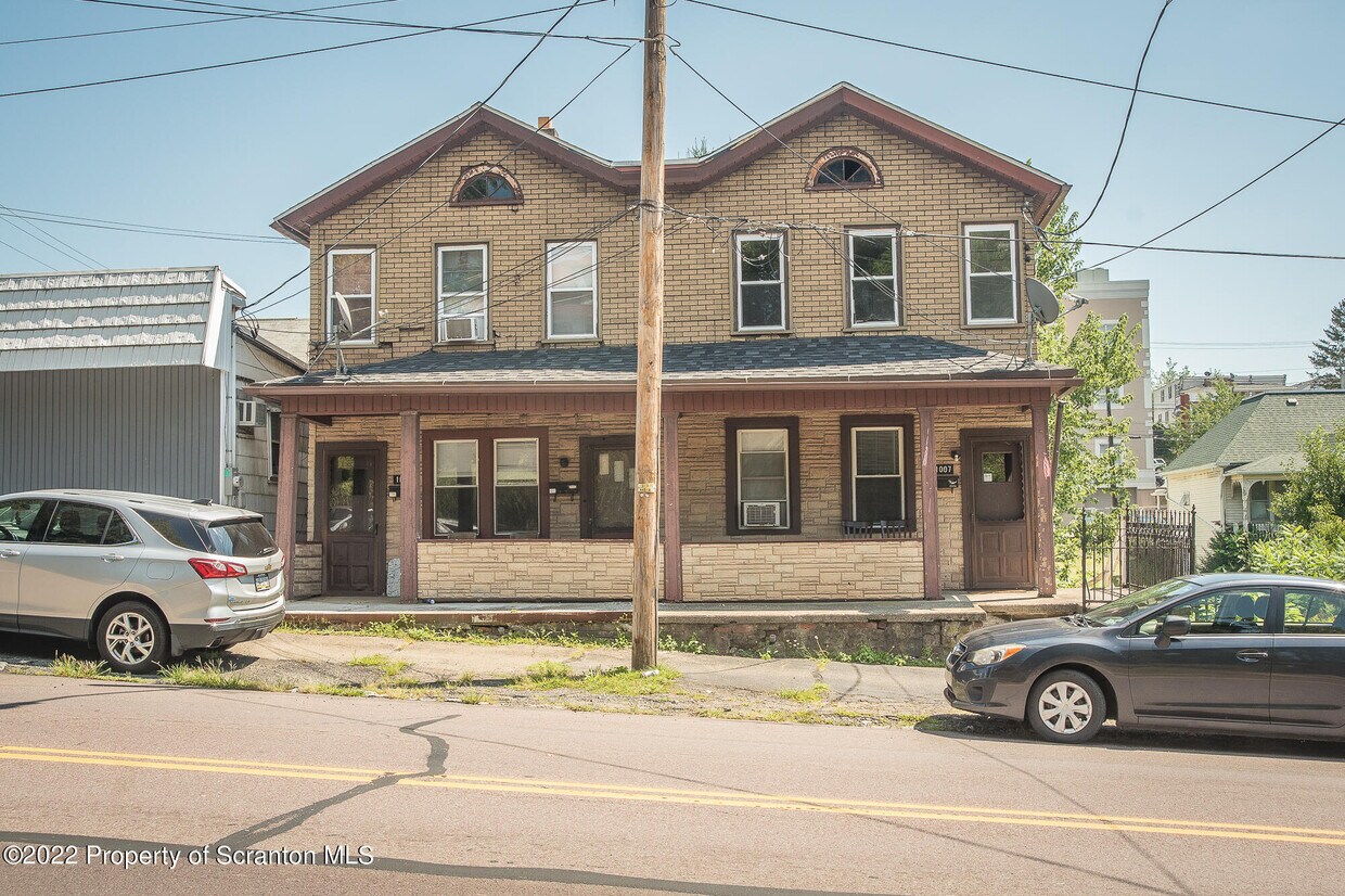 1007 Cedar Ave, Scranton, PA 18505 Room for Rent in Scranton, PA