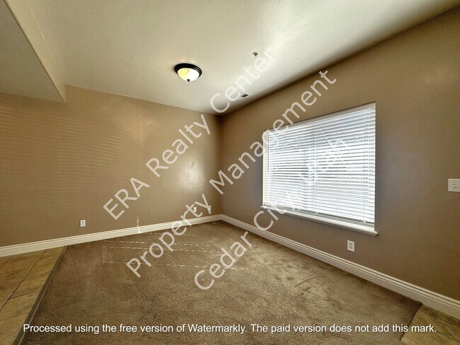 Foto del edificio - 576 W 1045 N